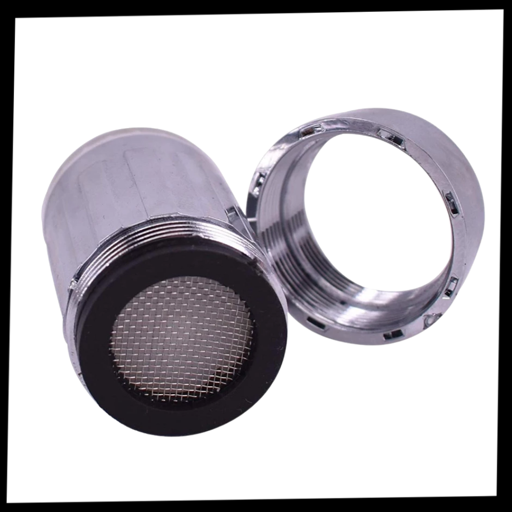 Buse de robinet avec capteur de température à couleur changeante